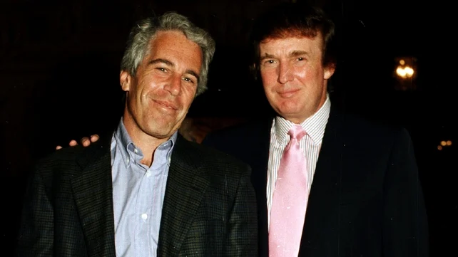 Trump lovede fuld åbenhed om Epstein-filerne. DOJ leverede sorte sider. Her er hvad der mangler – og hvad h...