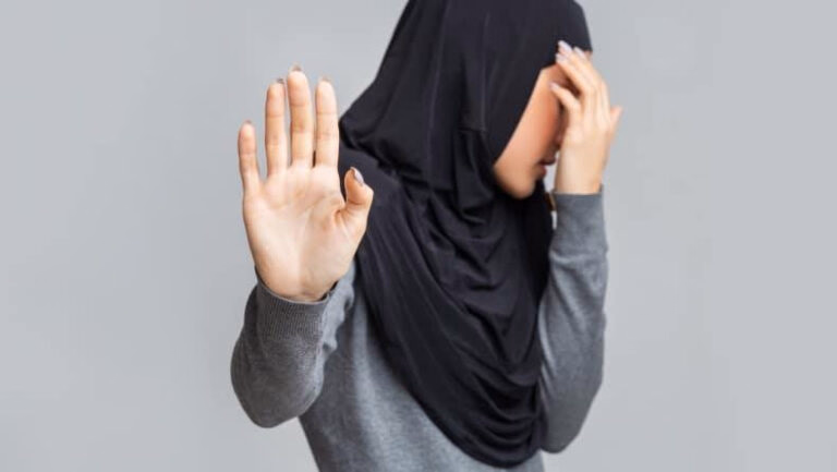 Æresrelateret social kontrol i Danmark: Hvor stort er problemet?