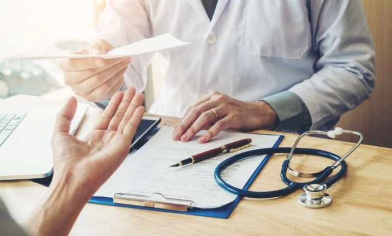 Sundhedsdata-svindel: Rige forskere køber patientdata