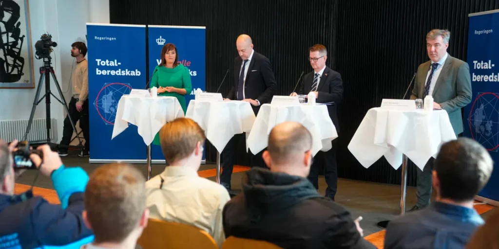 Danmark vågner op – men er det for sent?