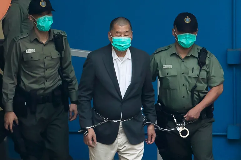 jimmy lai hong kong inprisoned 78-årig journalist dømt: Hongkongs ytringsfriheds knusende fald