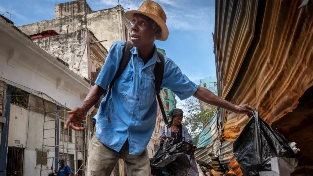 Cuba æder sig selv indefra – og ingen griber ind
