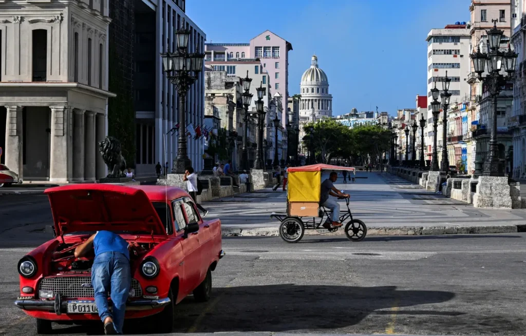 Cuba brænder – og Trump holder tændstikken