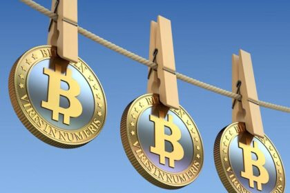 Kryptovaluta er blevet den foretrukne motor for hvidvask i Danmark. Blockchain-teknologiens løfte om gennem...