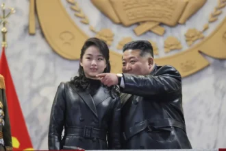 Kim's datter på tronen – en 13-årig arving? — Kim Jong-un datter arving