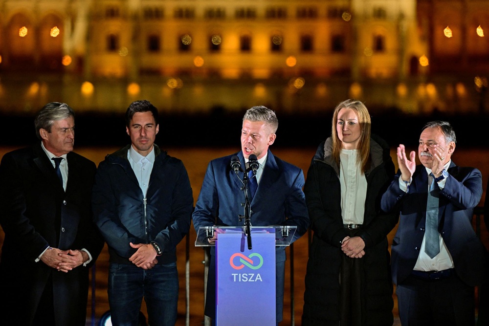 Péter Magyar Orbán tabte – men bevægelsen han byggede lever videre