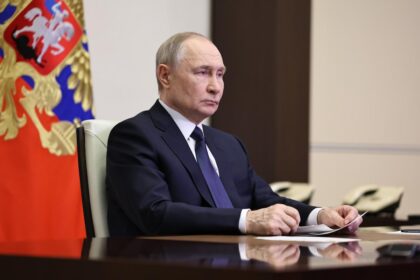 Putin knækkede Rusland – men ingen sagde det højt før nu. Analysen af hvordan én mands vanvittige ambition ...