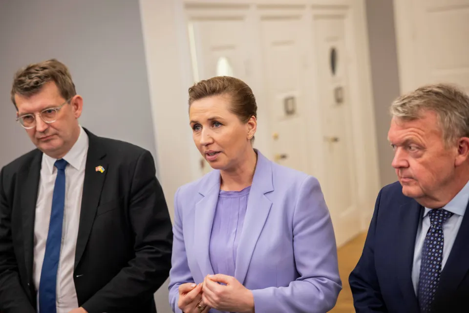 moede i udenrigspolitisk naevn moede i udenrigspolitisk naevn