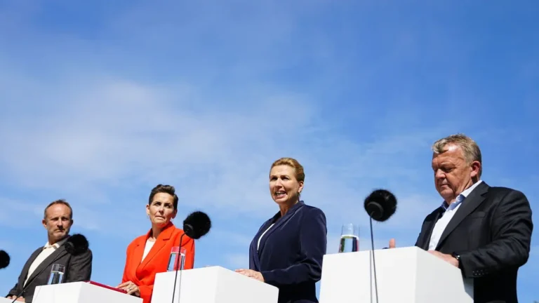 Firkløvers gavebod: Hvem betaler gildet?