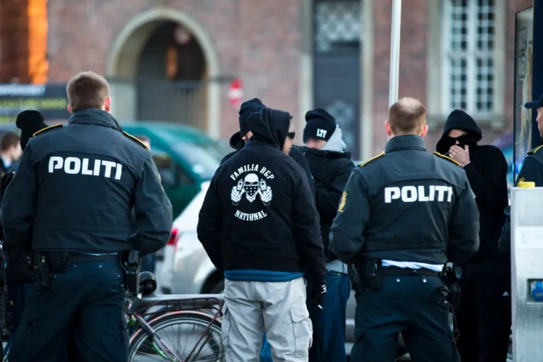 Udvisningsreformen er vedtaget. Nu skal den håndhæves