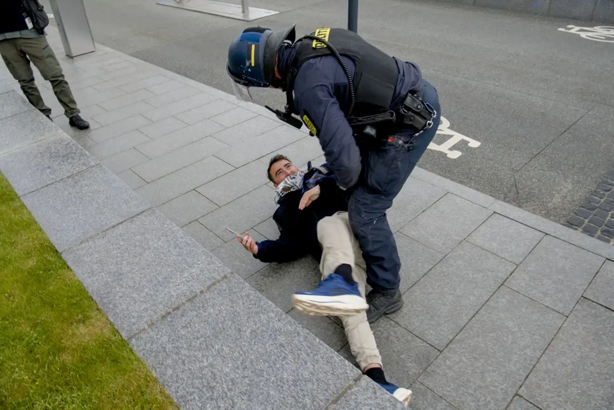 DUP så videoen og frikender alligevel. Hvad sker der i sagerne ingen filmede?