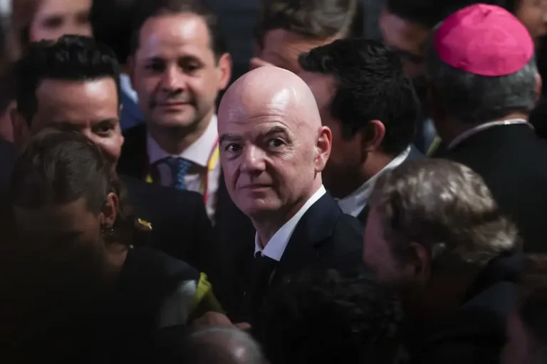 Brussel lader FIFA-klagen ligge på is